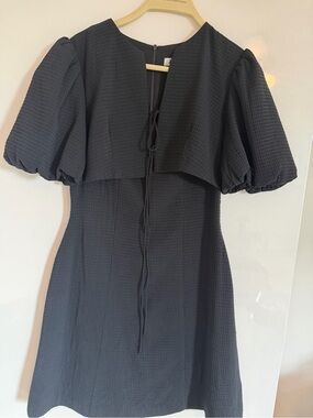 Elegant Black Puff-Sleeve Mini Dress